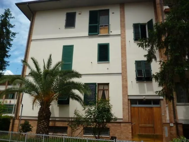 Sabatelli Bed And Car Hotel Florence Guest house