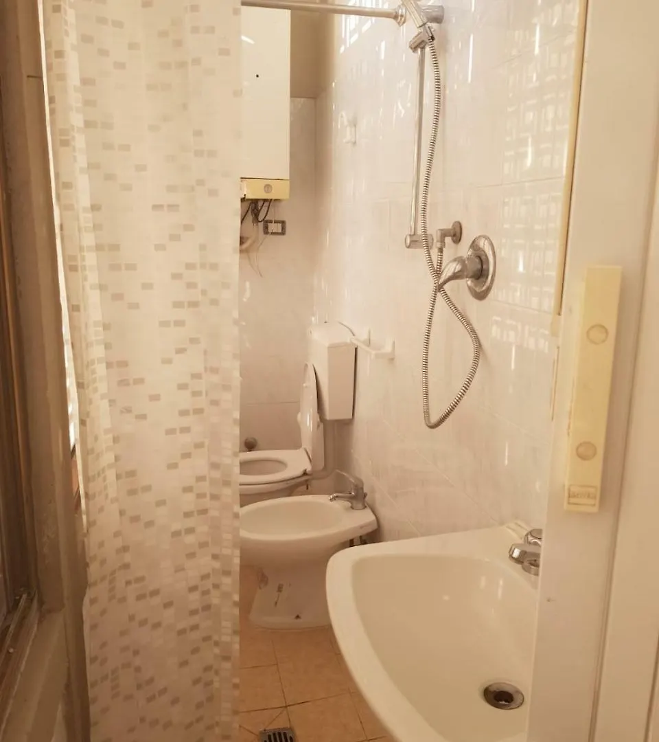 Sabatelli Bed And Car Hotel Florence